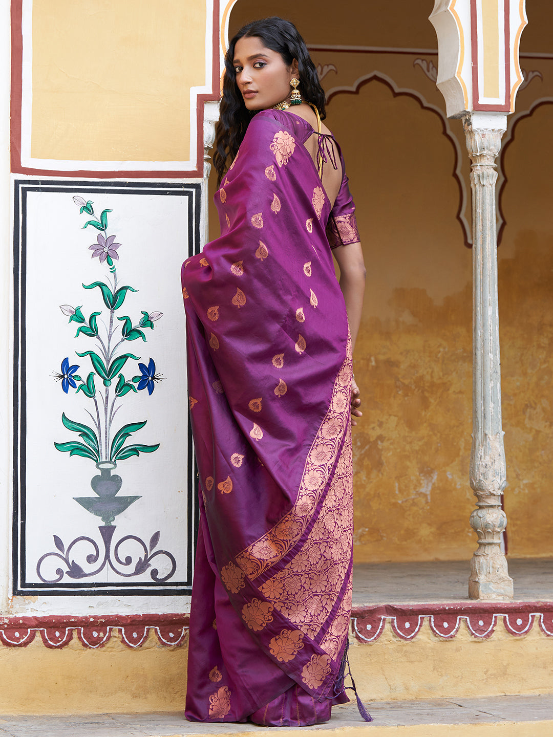 Janasya Wine Kanjeevaram Silk Woven Ethnic Motifs Kanjeevaram Silk Saree | Grocsy