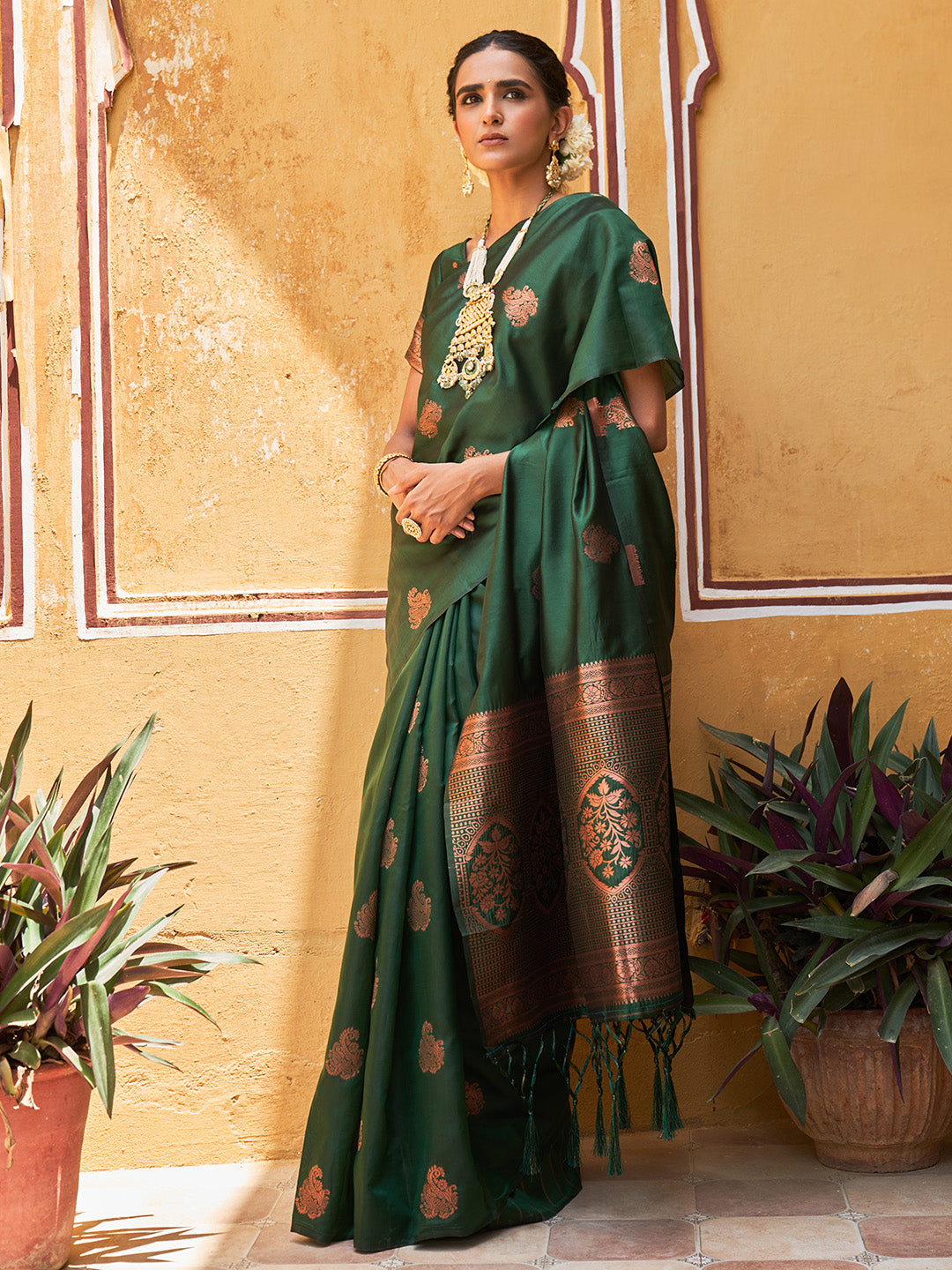Janasya Green Kanjeevaram Silk Woven Ethnic Motifs Kanjeevaram Silk Saree | Grocsy