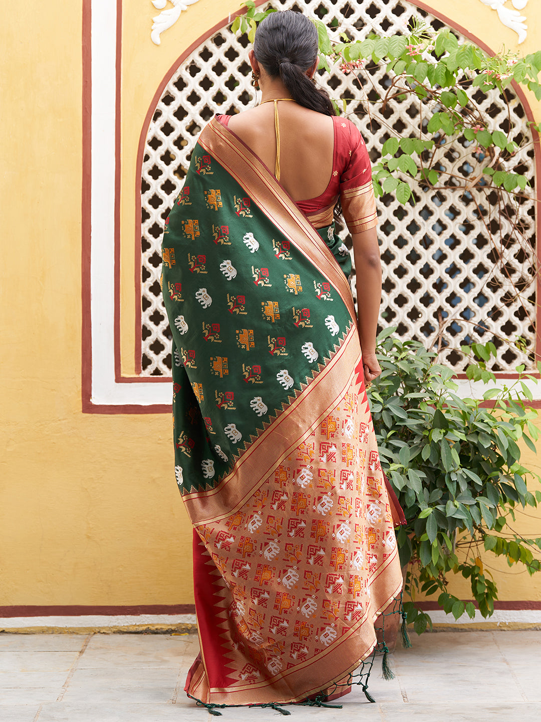 Janasya Green Cotton Silk Woven Ethnic Motifs Patola Saree | Grocsy