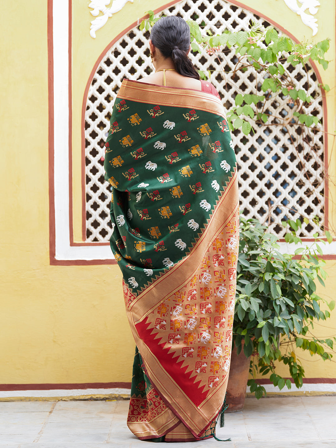 Janasya Green Cotton Silk Woven Ethnic Motifs Patola Saree | Grocsy