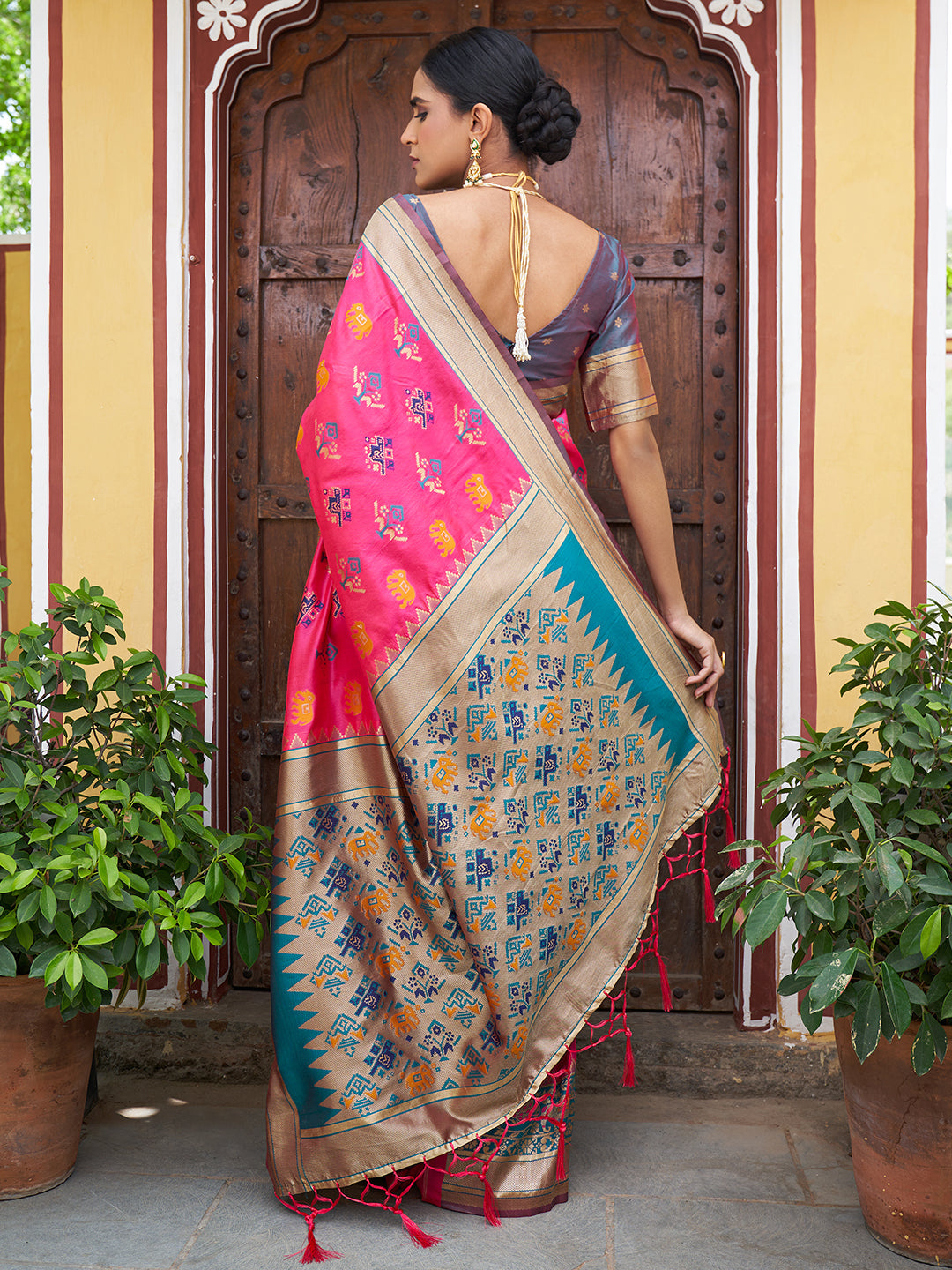 Janasya Pink Cotton Silk Woven Ethnic Motifs Patola Saree | Grocsy