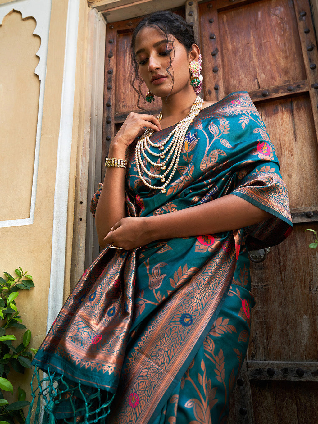 Janasya Teal Green Banarasi Silk Woven Dual Tone Floral Design Banarasi Silk Saree | Grocsy