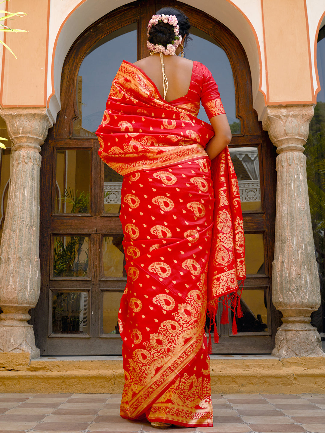 Janasya Red Banarasi Silk Paisley Woven Design Saree | Grocsy