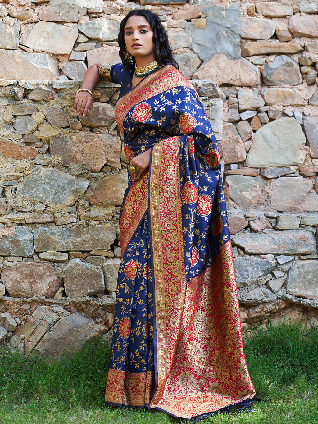 Janasya Navy Blue Silk Blend Woven Jaal Motif Woven Design Saree | Grocsy