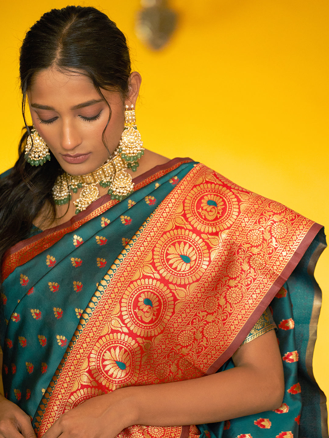 Janasya Green Silk Blend Woven Ethnic Motifs Woven Design Saree | Grocsy