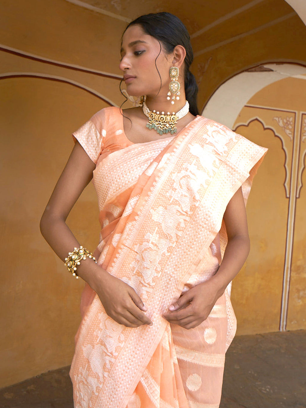Janasya Peach Linen Cotton Leheriya Woven Design Saree | Grocsy