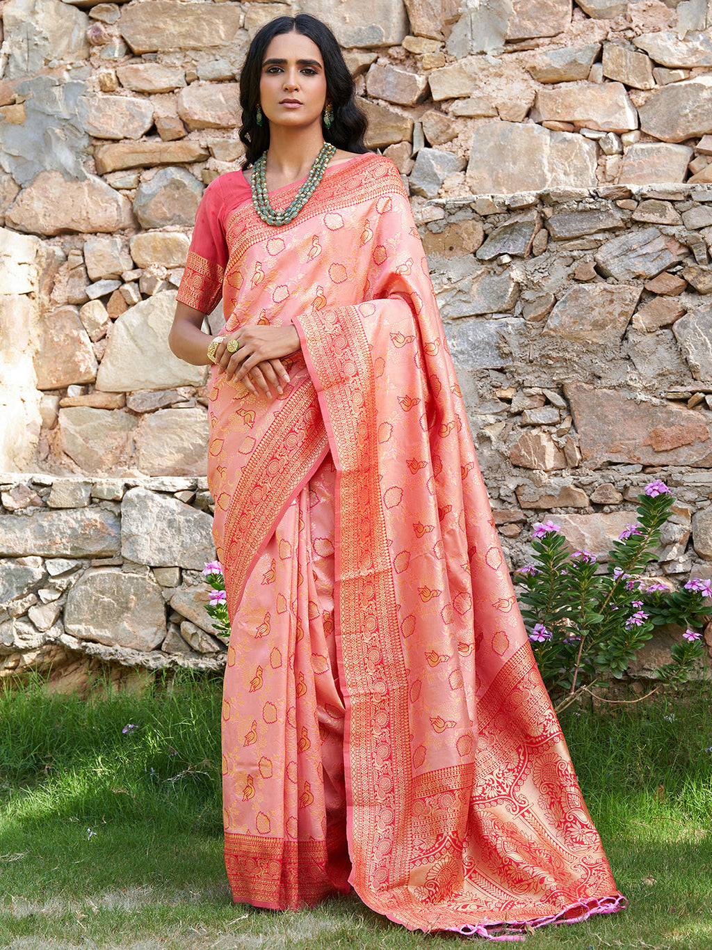 Janasya Peach Banarasi Silk Woven Dual Tone Floral Design Banarasi Silk Saree | Grocsy