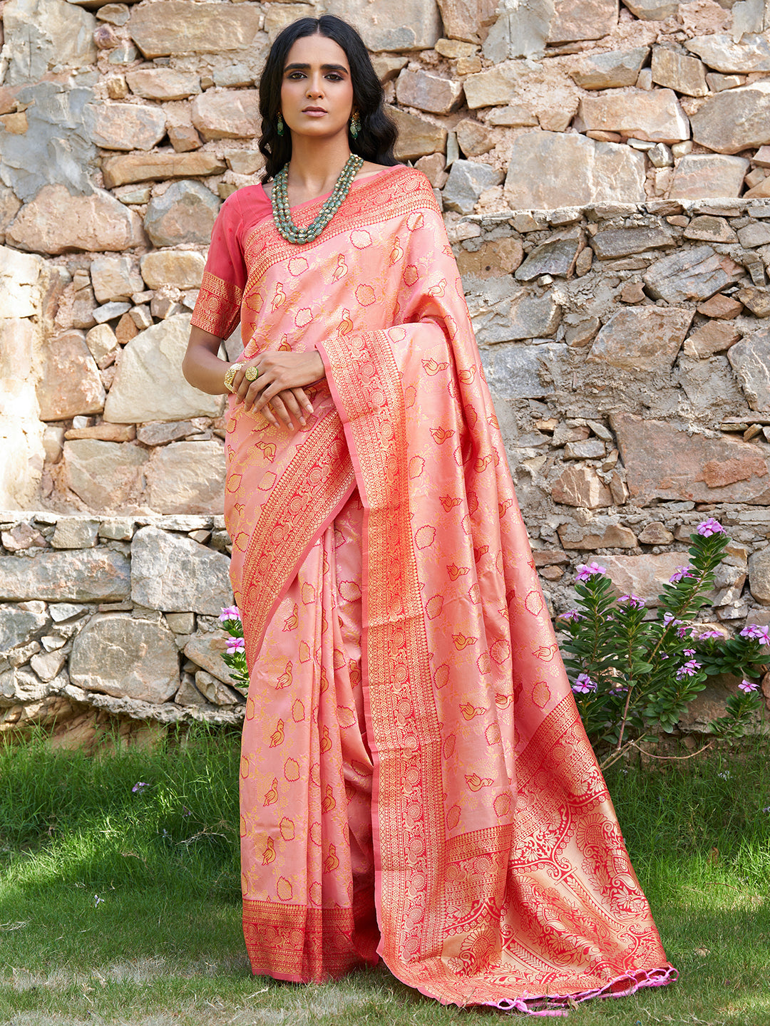 Janasya Peach Banarasi Silk Woven Dual Tone Floral Design Banarasi Silk Saree | Grocsy