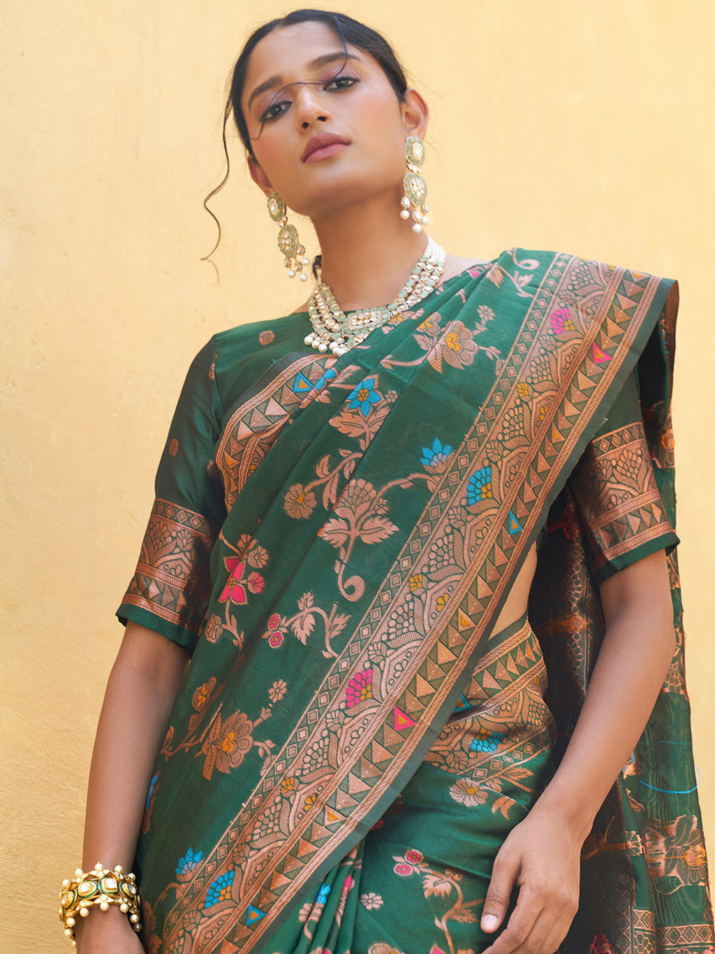 Janasya Green Banarasi Silk Woven Dual Tone Floral Design Banarasi Silk Saree | Grocsy