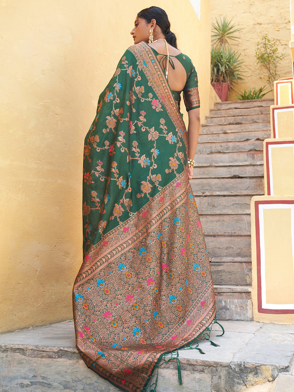 Janasya Green Banarasi Silk Woven Dual Tone Floral Design Banarasi Silk Saree | Grocsy