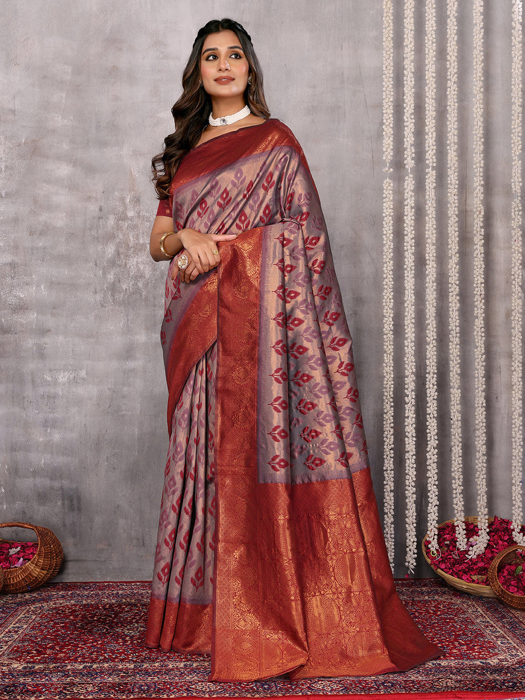 Janasya Grey & Maroon Silk Blend Ethnic Motifs Kanjivaram Saree | Grocsy