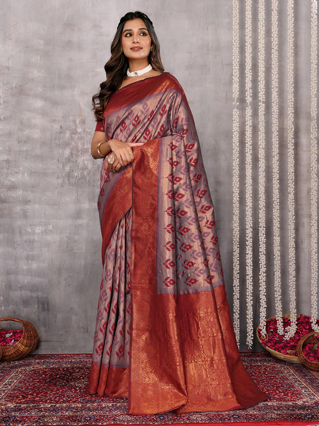 Janasya Grey & Maroon Silk Blend Ethnic Motifs Kanjivaram Saree | Grocsy