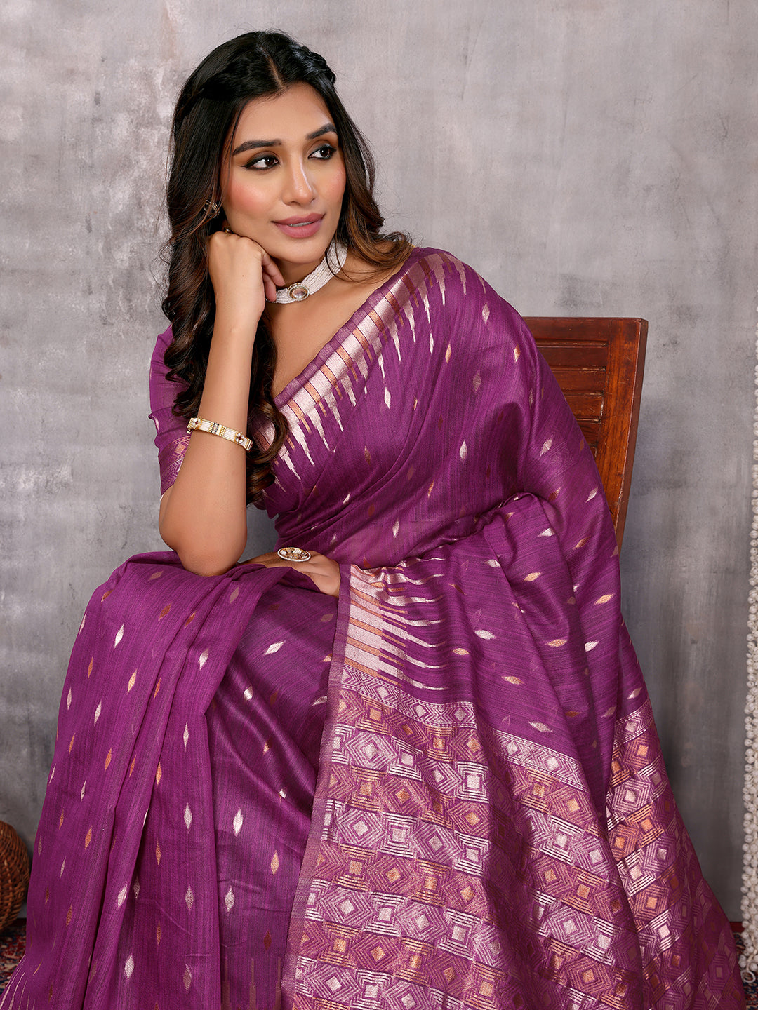 Janasya Purple Cotton Linen Geometric Woven Saree | Grocsy