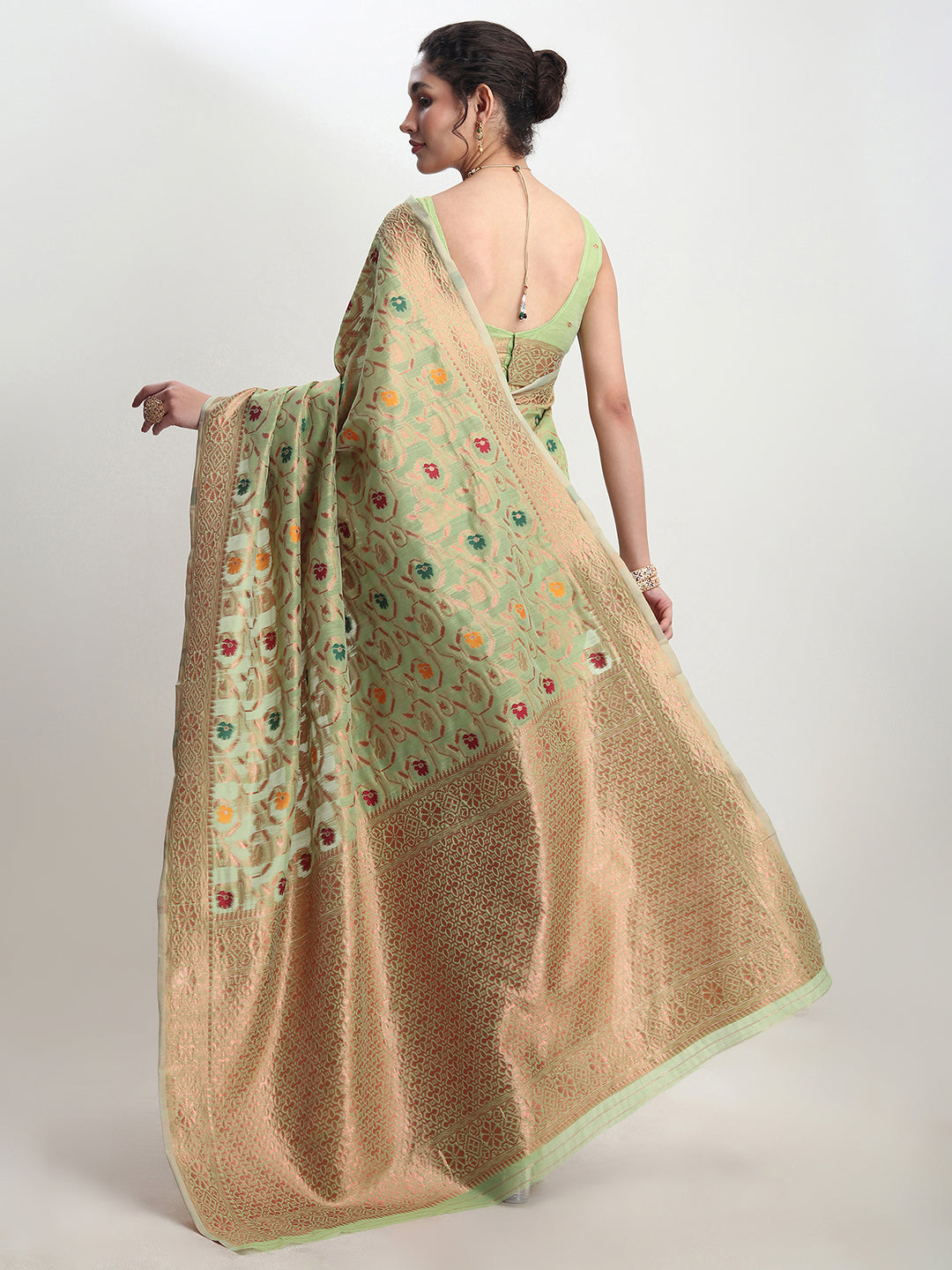 Janasya Light Green Linen Blend Floral Jacquard Saree | Grocsy