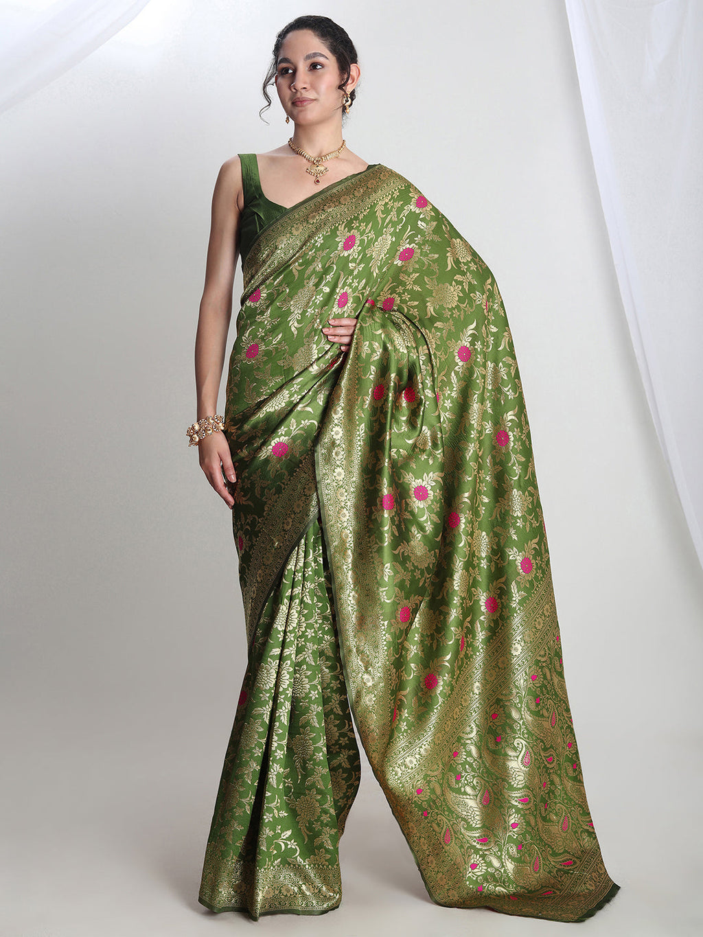 Janasya Green Silk Blend Floral Jacquard Saree | Grocsy