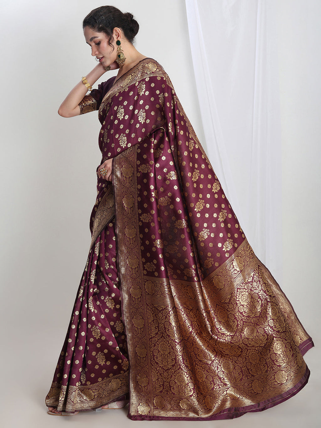 Janasya Purple Silk Blend Floral Jacquard Saree | Grocsy