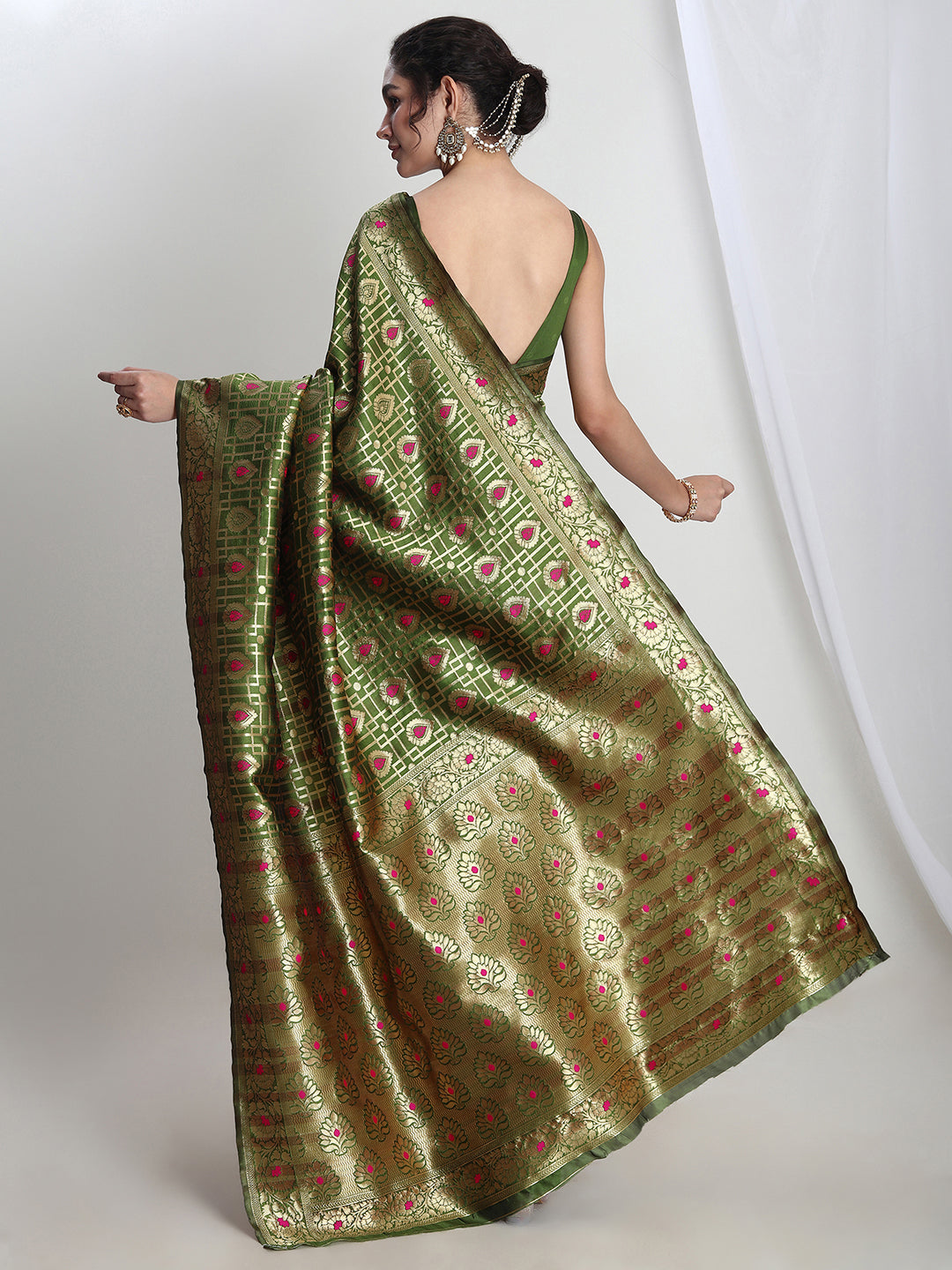 Janasya Green Silk Blend Ethnic Motifs Jacquard Saree | Grocsy