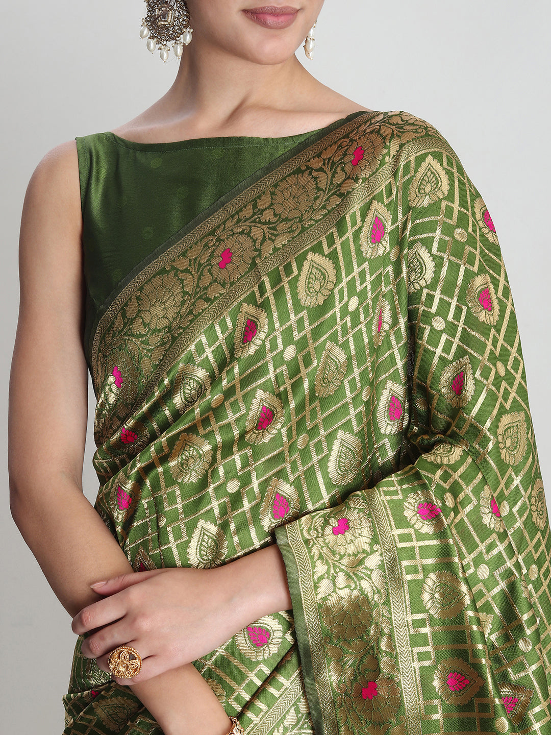 Janasya Green Silk Blend Ethnic Motifs Jacquard Saree | Grocsy