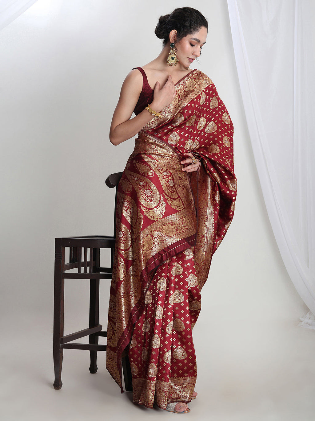 Janasya Maroon Silk Blend Ethnic Motifs Jacquard Saree | Grocsy