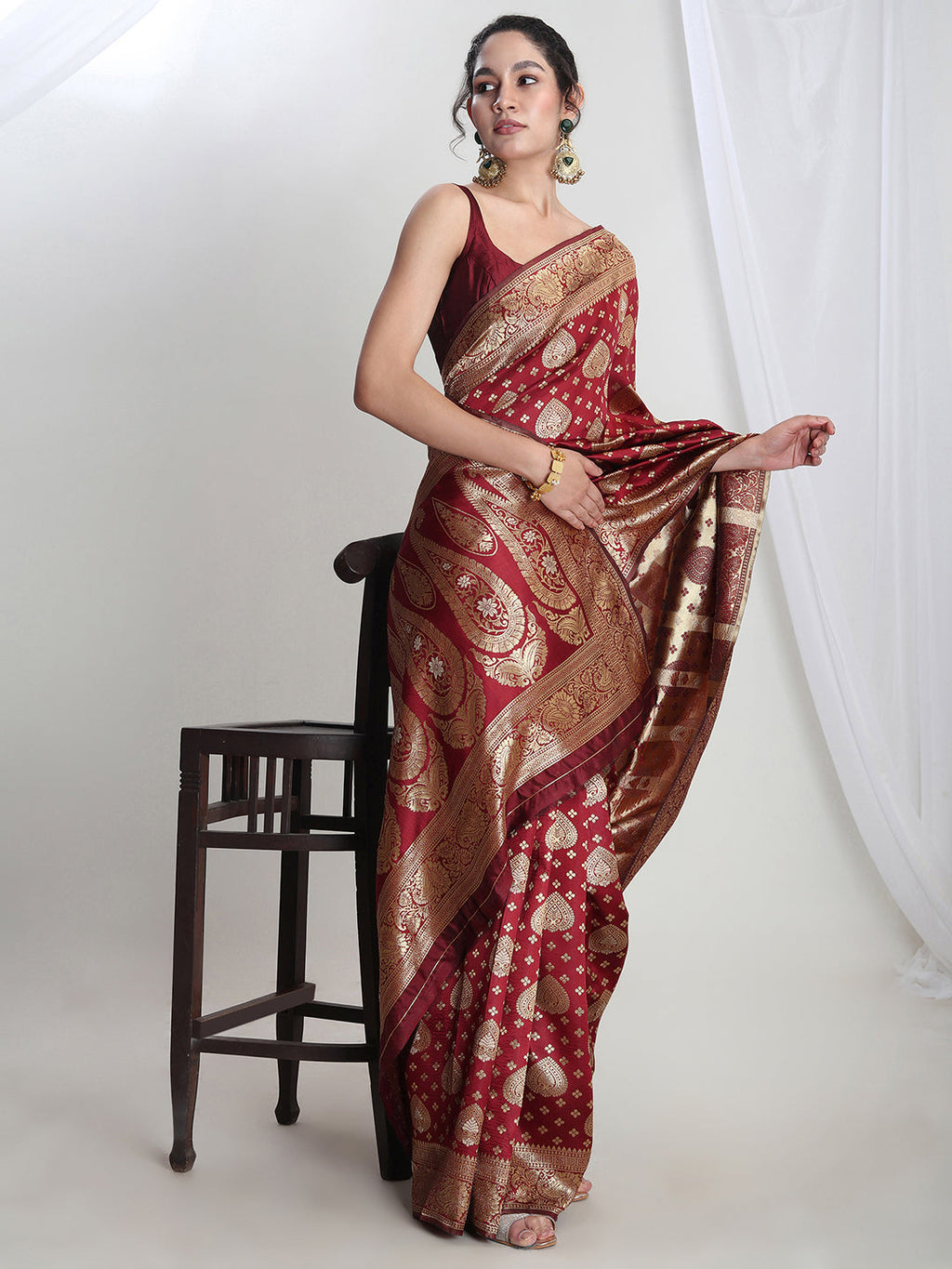 Janasya Maroon Silk Blend Ethnic Motifs Jacquard Saree | Grocsy