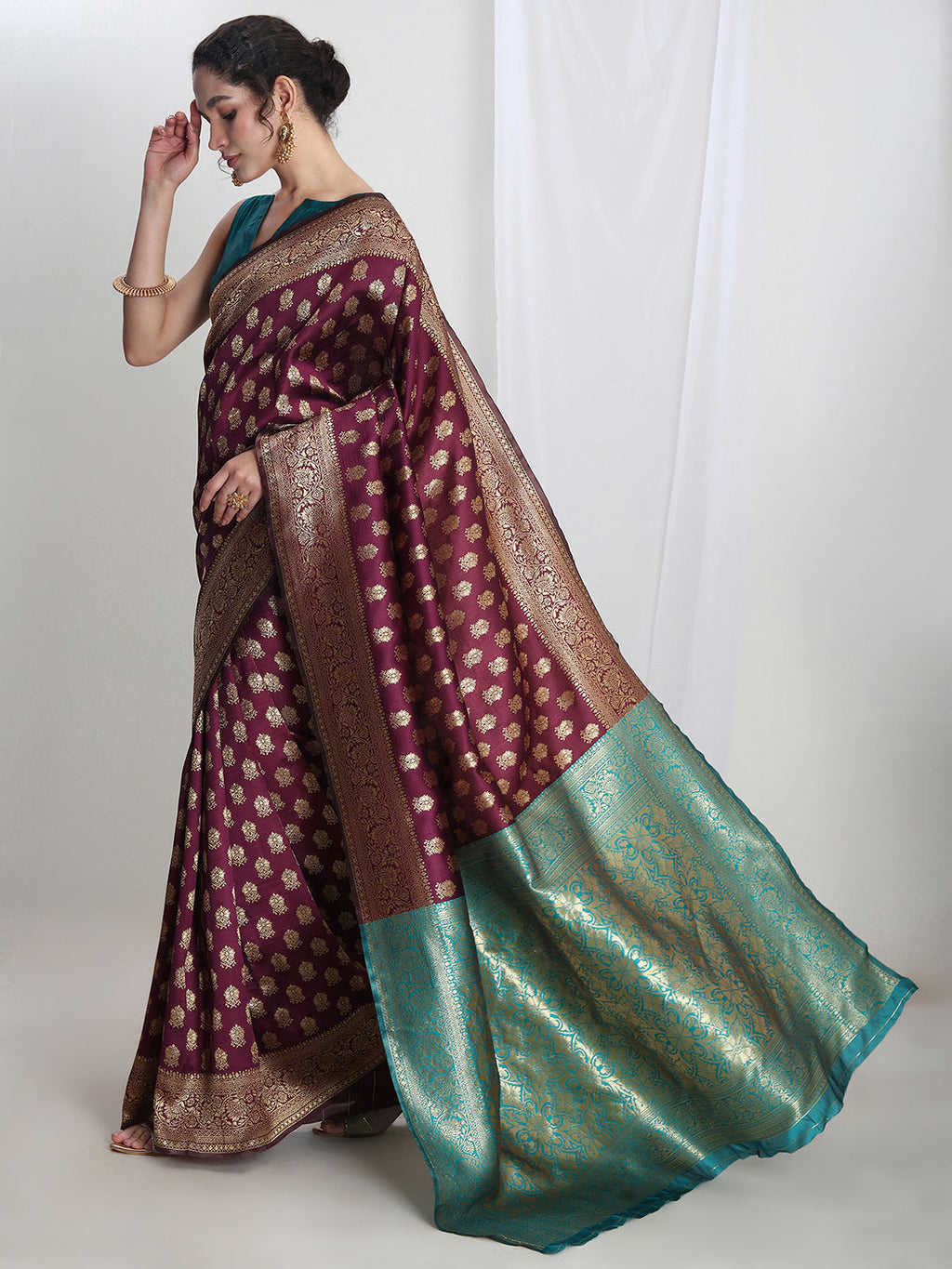 Janasya Purple Silk Blend Ethnic Motifs Jacquard Saree | Grocsy
