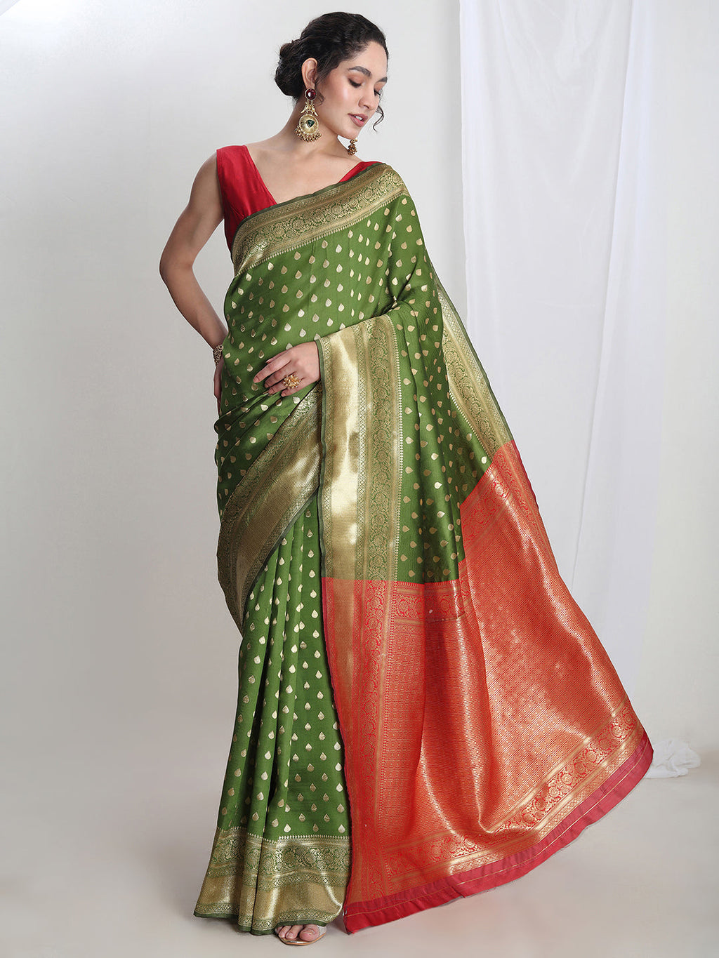 Janasya Green Silk Blend Ethnic Motifs Jacquard Saree | Grocsy