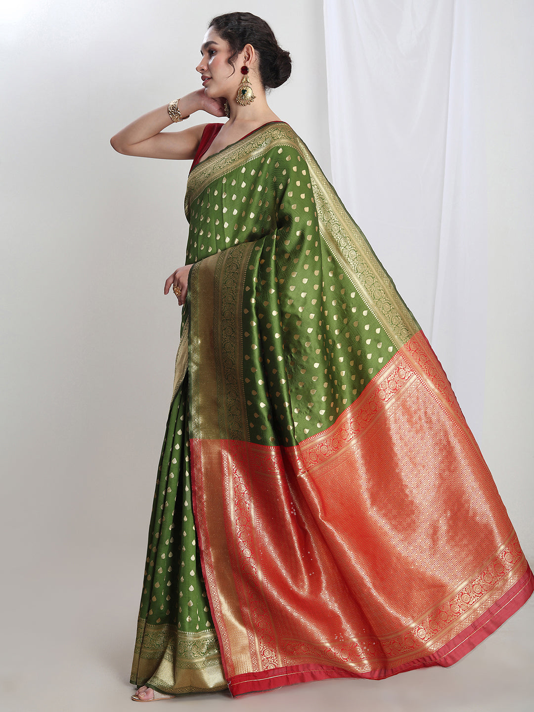 Janasya Green Silk Blend Ethnic Motifs Jacquard Saree | Grocsy