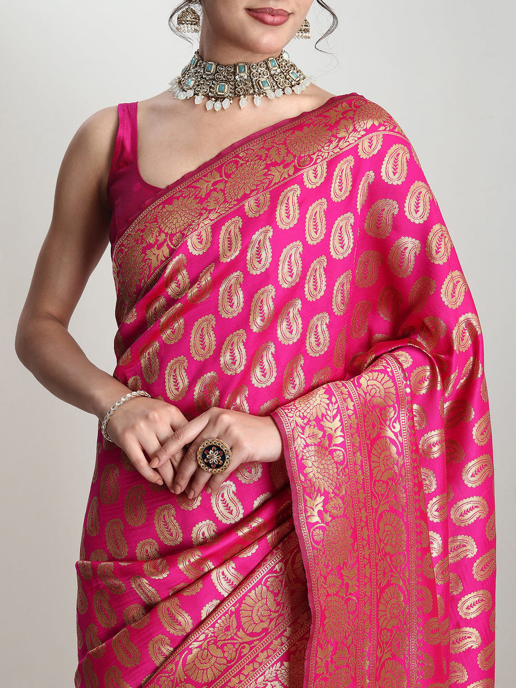 Janasya Pink Silk Blend Paisley Jacquard Saree | Grocsy
