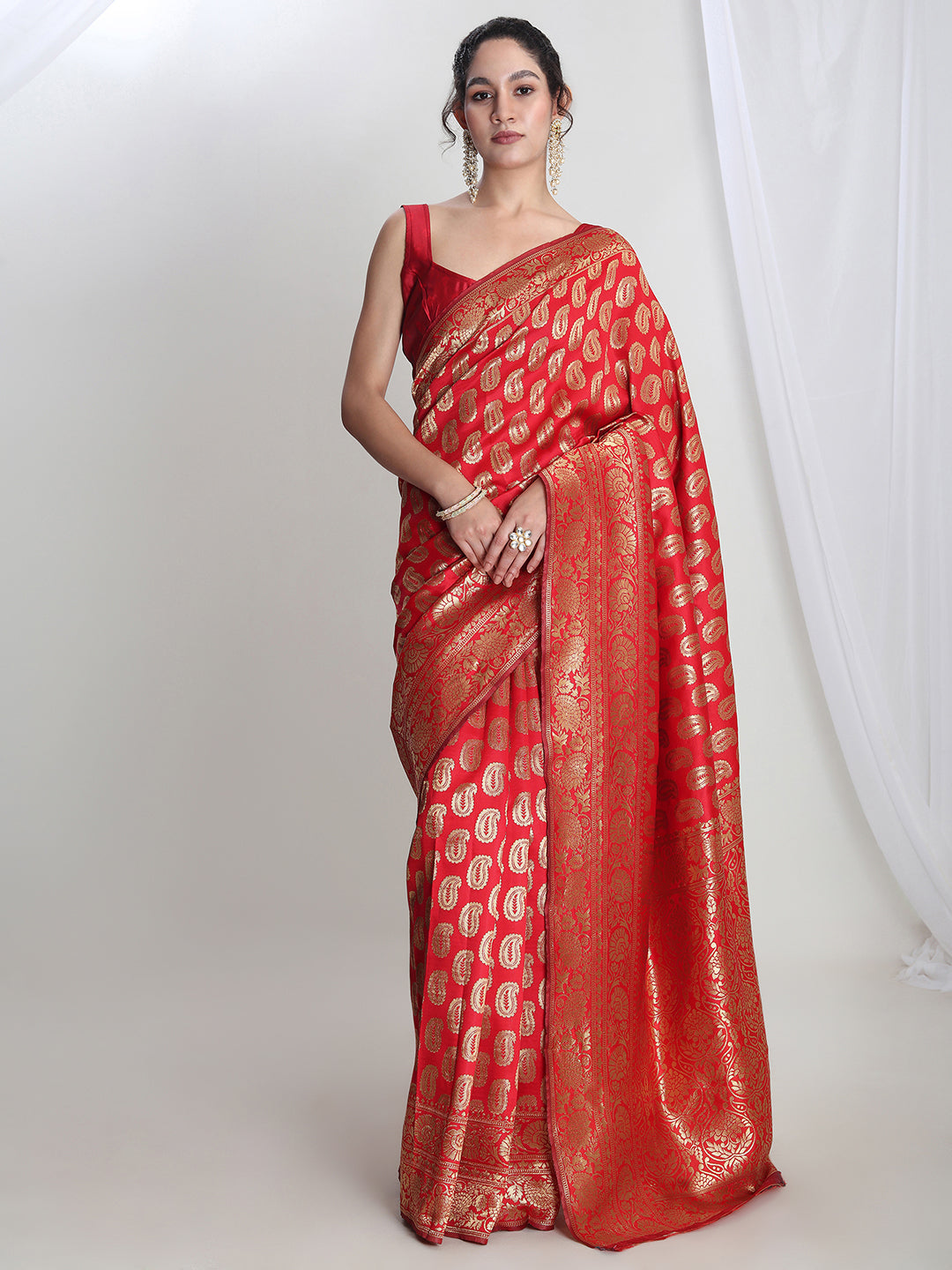 Janasya Red Silk Blend Paisley Jacquard Saree | Grocsy