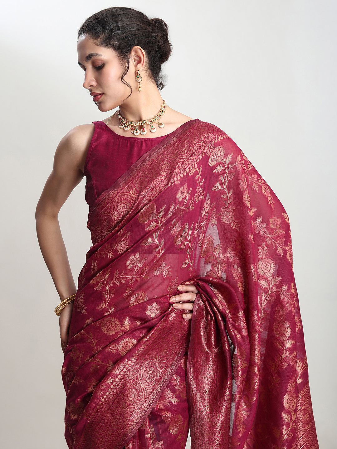 Janasya Magenta Silk Blend Floral Jacquard Saree | Grocsy
