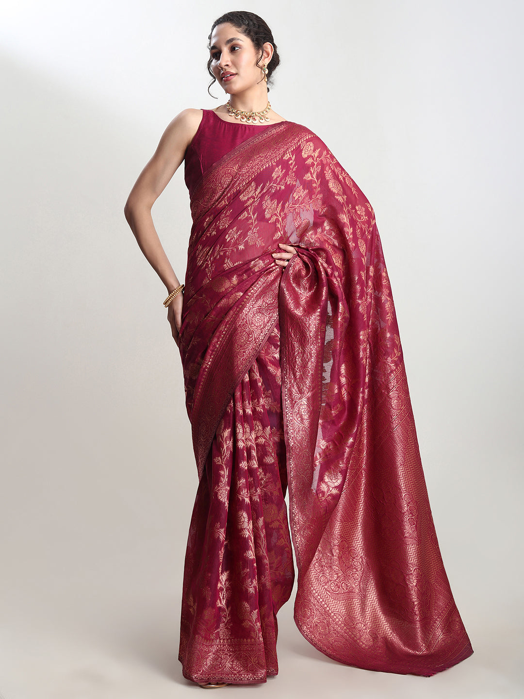Janasya Magenta Silk Blend Floral Jacquard Saree | Grocsy