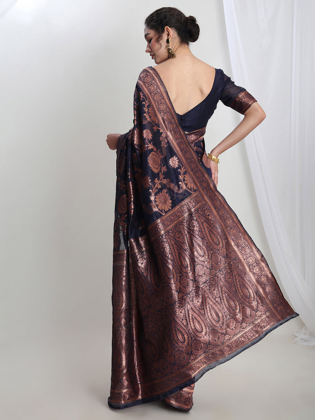 Janasya Navy Blue Silk Blend Floral Jacquard Saree | Grocsy