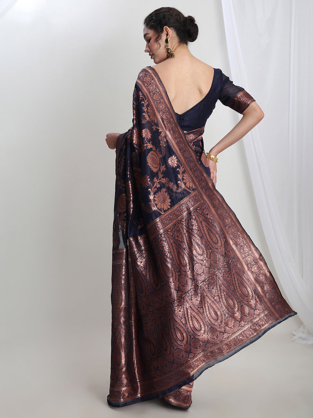 Janasya Navy Blue Silk Blend Floral Jacquard Saree | Grocsy