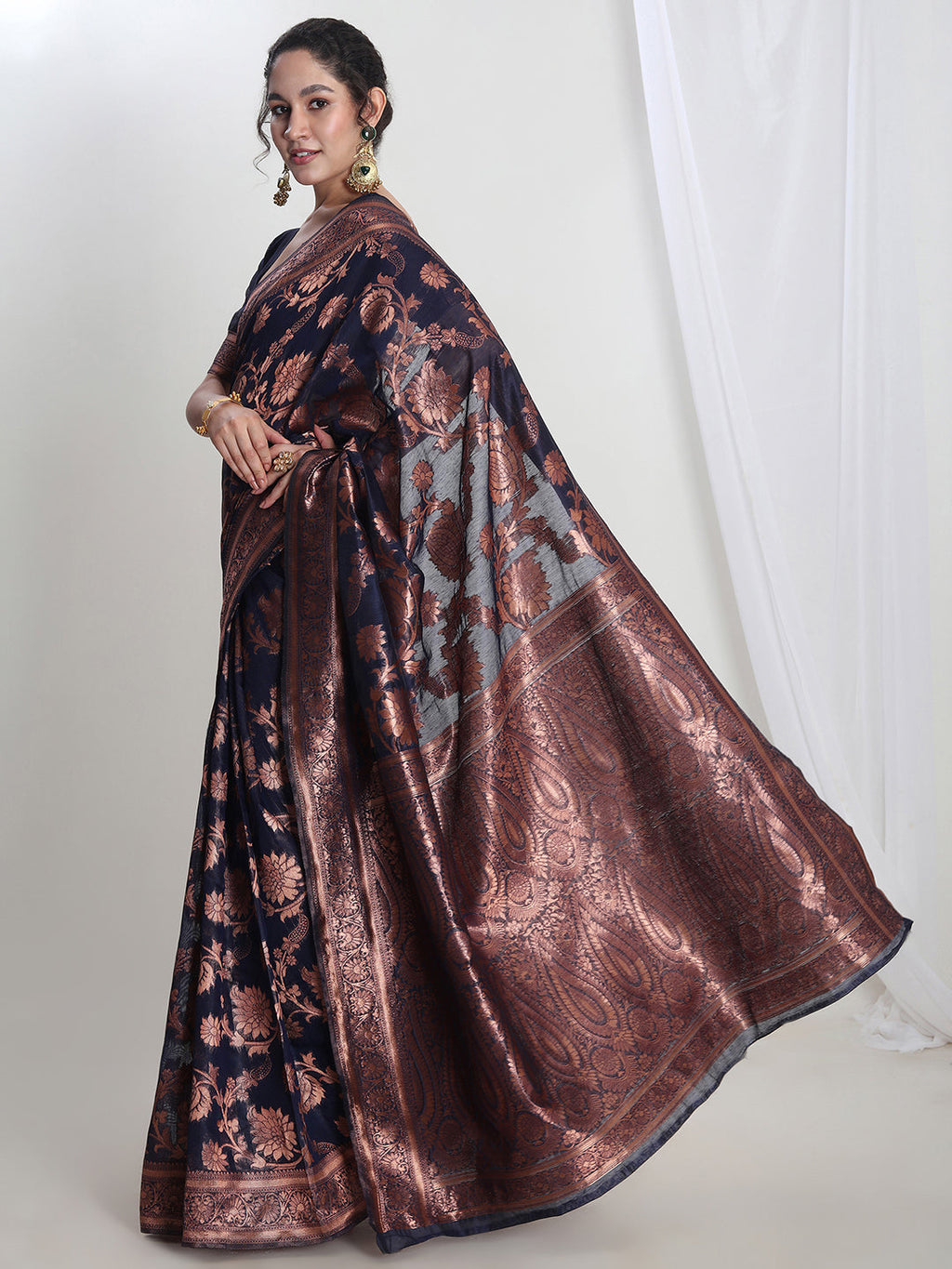 Janasya Navy Blue Silk Blend Floral Jacquard Saree | Grocsy