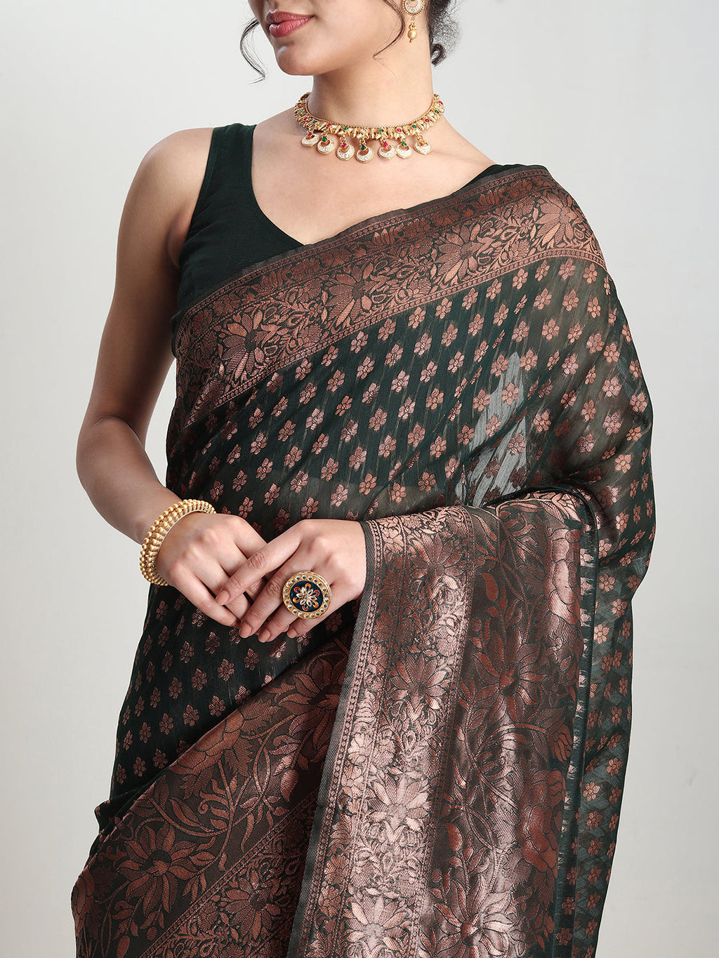 Janasya Dark Green Silk Blend Floral Jacquard Saree | Grocsy