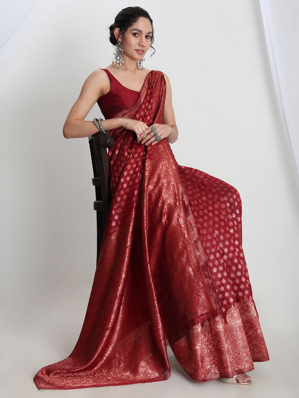 Janasya Red Silk Blend Floral Jacquard Saree | Grocsy