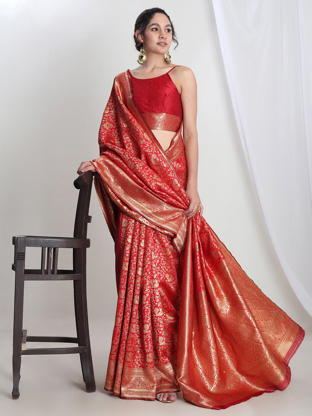 Janasya Red Silk Blend Floral Jacquard Saree | Grocsy