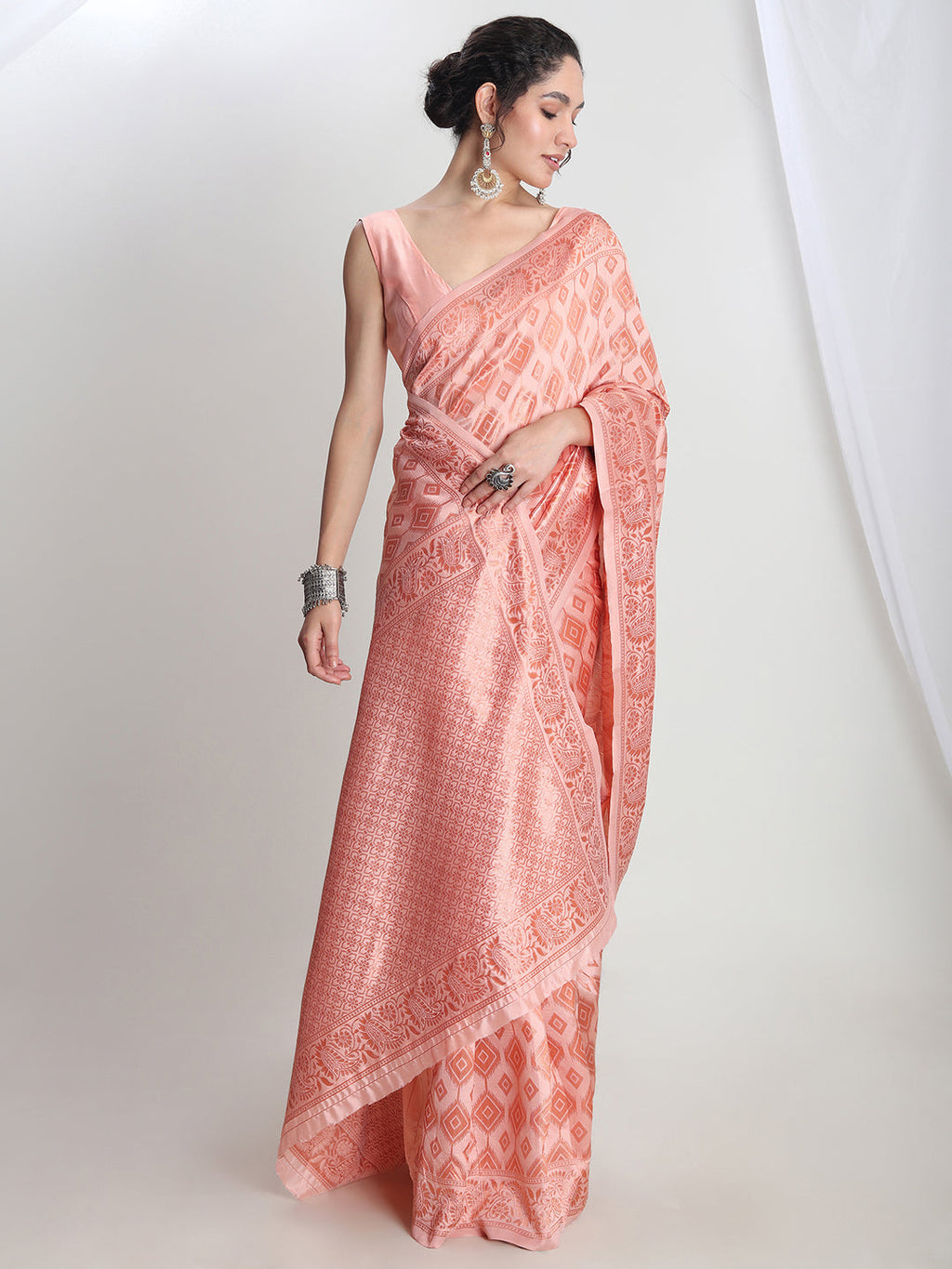 Janasya Peach Silk Blend Geometric Jacquard Saree | Grocsy