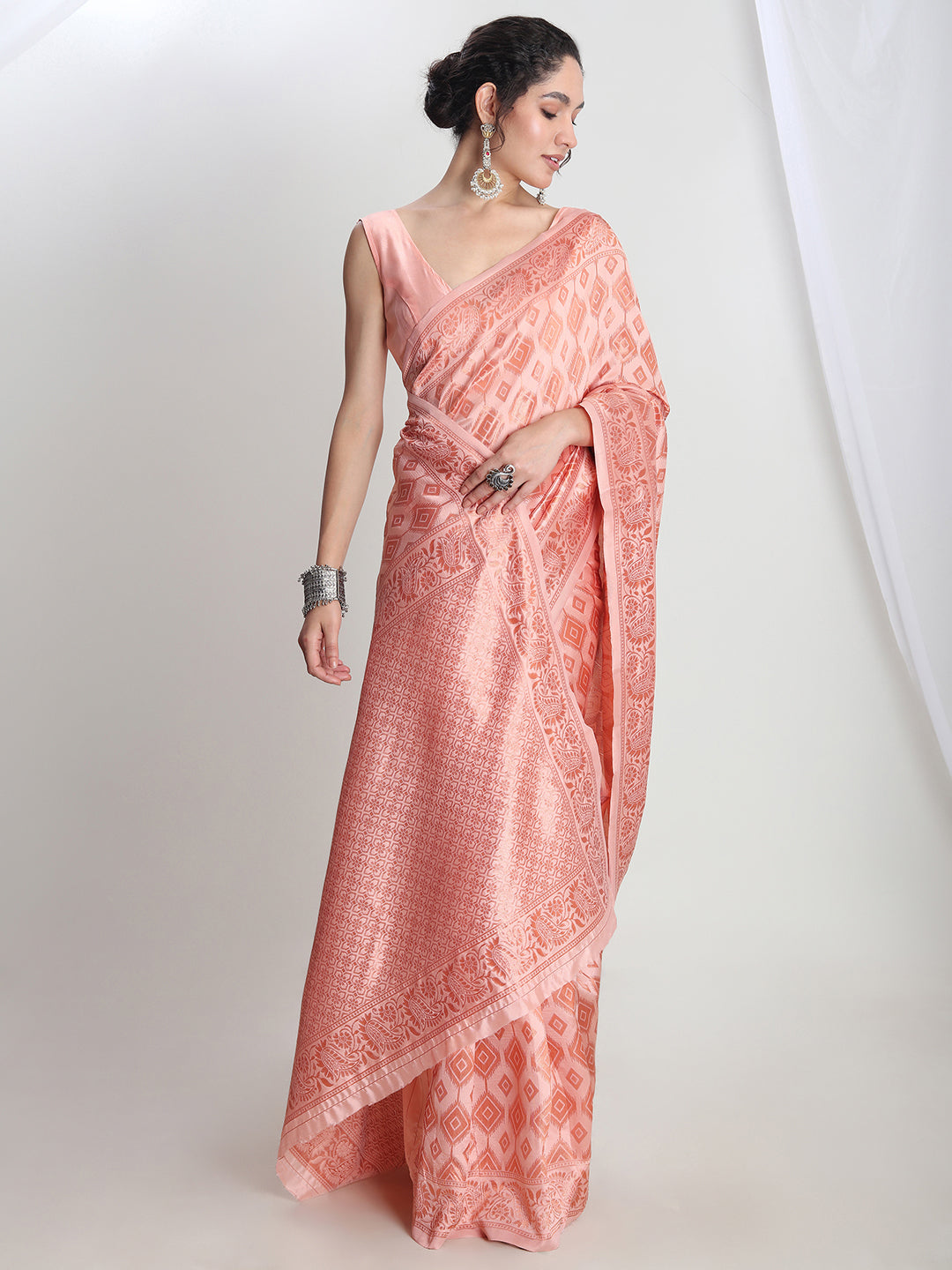 Janasya Peach Silk Blend Geometric Jacquard Saree | Grocsy
