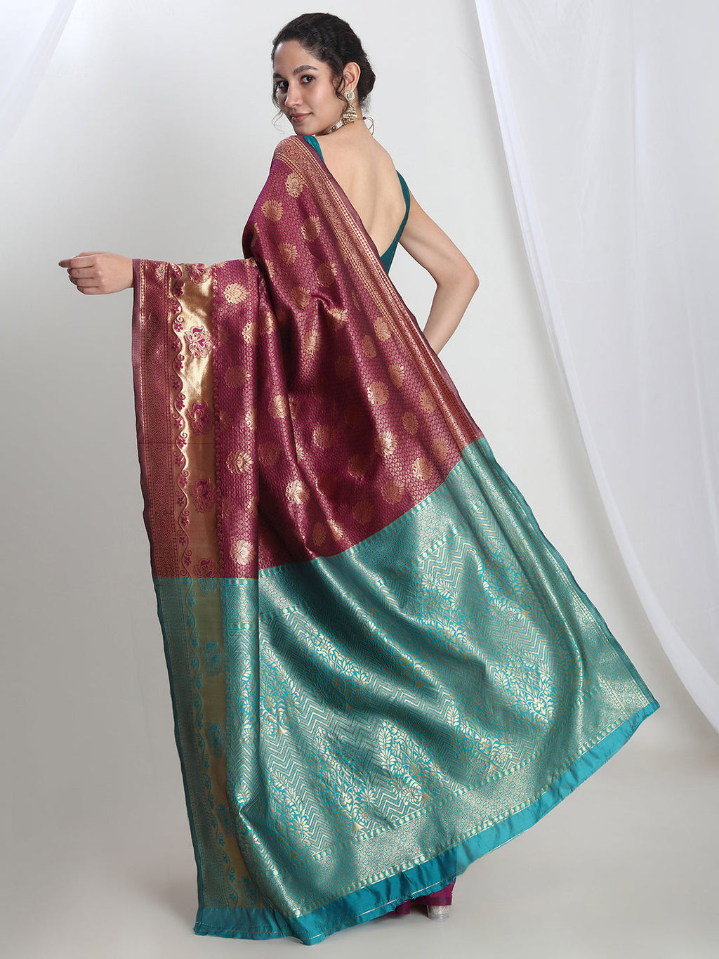 Janasya Purple Silk Blend Ethnic Motifs Jacquard Saree | Grocsy