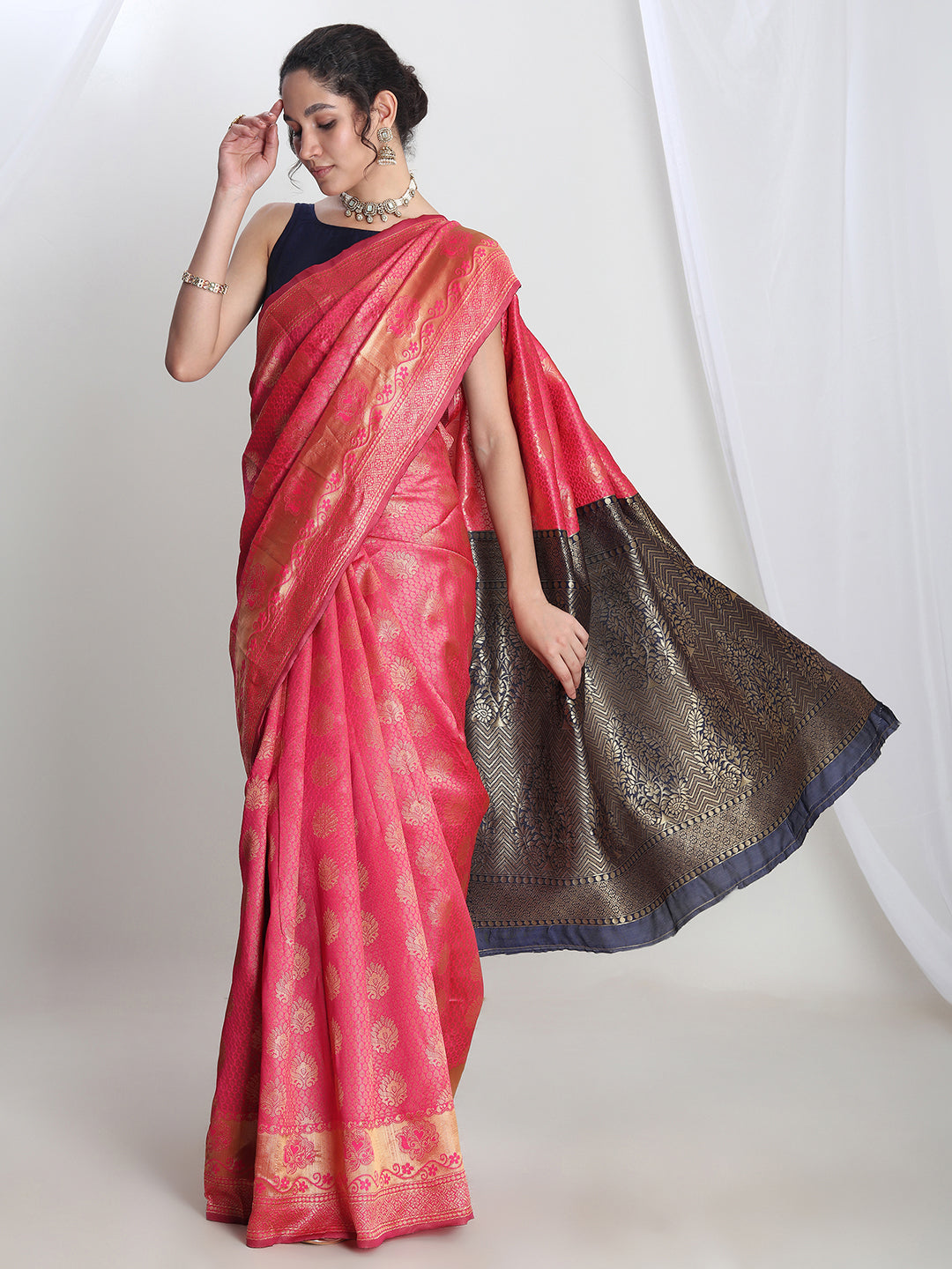 Janasya Pink Silk Blend Ethnic Motifs Jacquard Saree | Grocsy