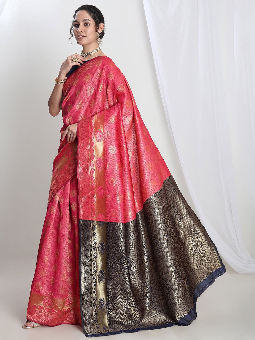 Janasya Pink Silk Blend Ethnic Motifs Jacquard Saree | Grocsy
