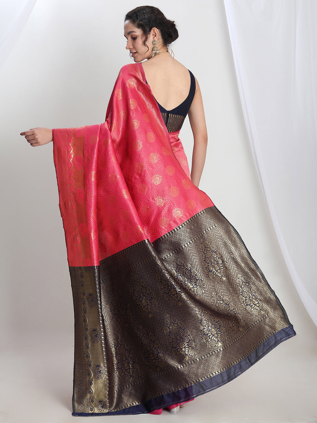 Janasya Pink Silk Blend Ethnic Motifs Jacquard Saree | Grocsy