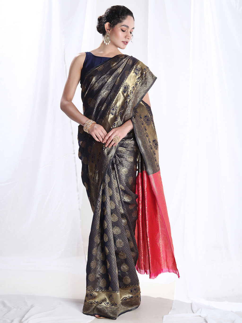 Janasya Navy Blue Silk Blend Ethnic Motifs Jacquard Saree | Grocsy