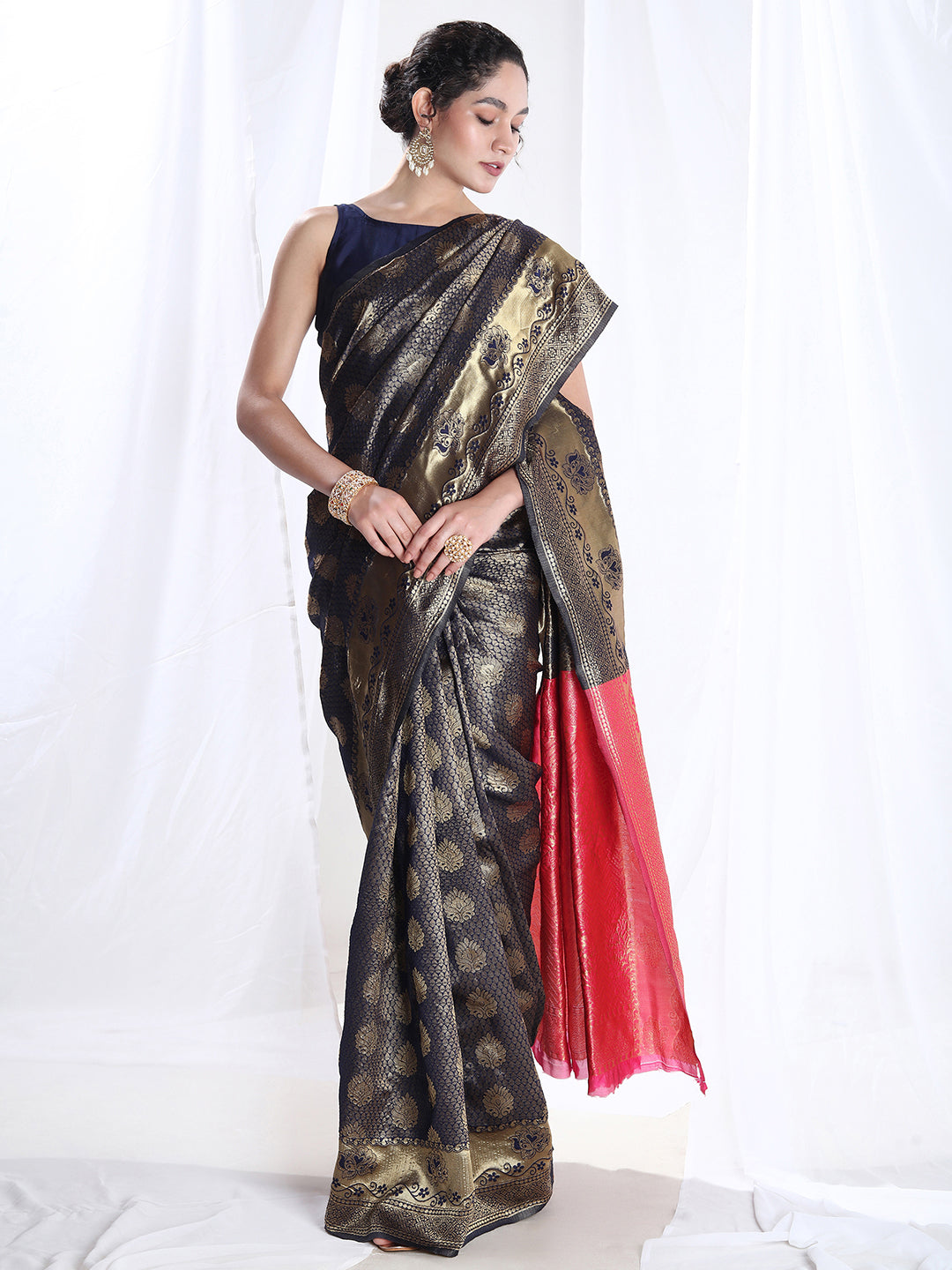 Janasya Navy Blue Silk Blend Ethnic Motifs Jacquard Saree | Grocsy