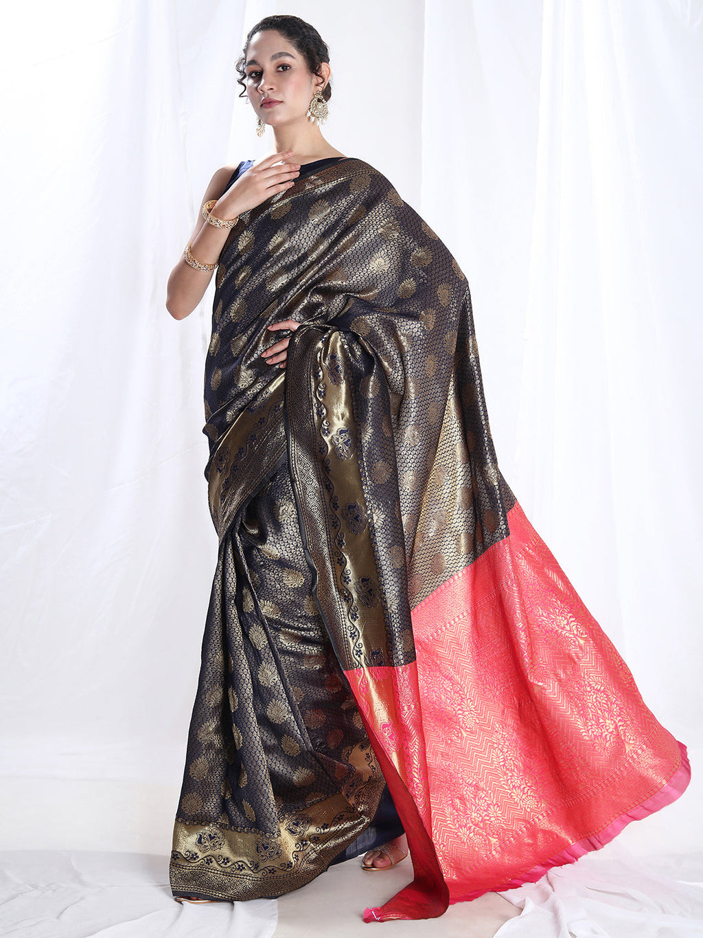 Janasya Navy Blue Silk Blend Ethnic Motifs Jacquard Saree | Grocsy