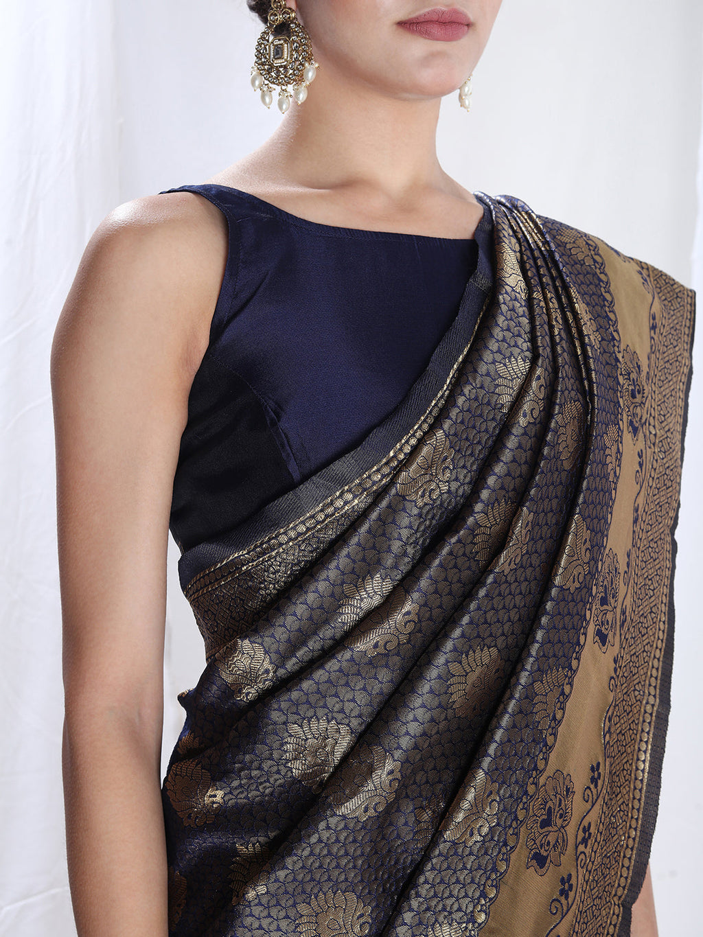 Janasya Navy Blue Silk Blend Ethnic Motifs Jacquard Saree | Grocsy