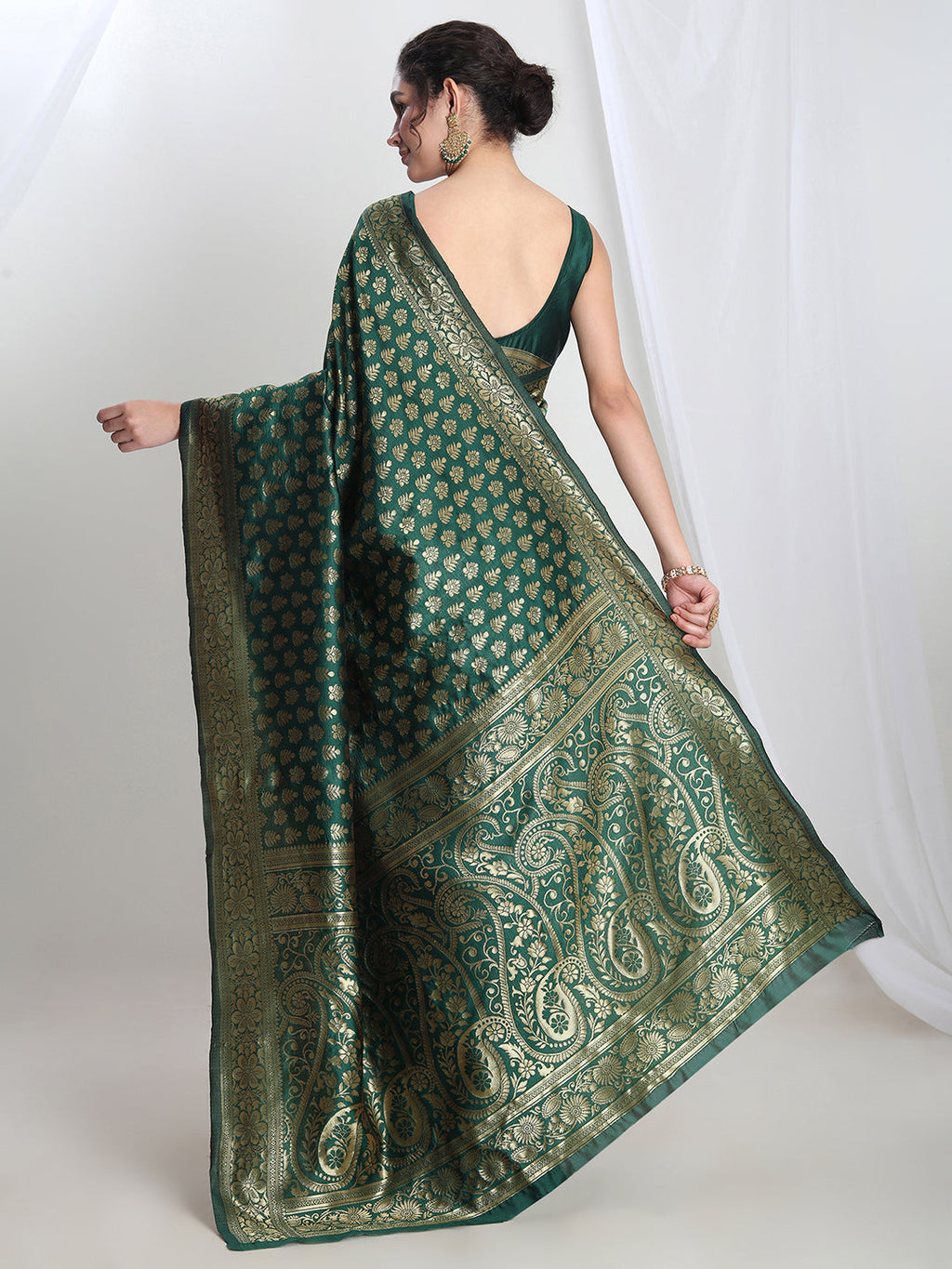 Janasya Dark Green Silk Blend Floral Jacquard Saree | Grocsy