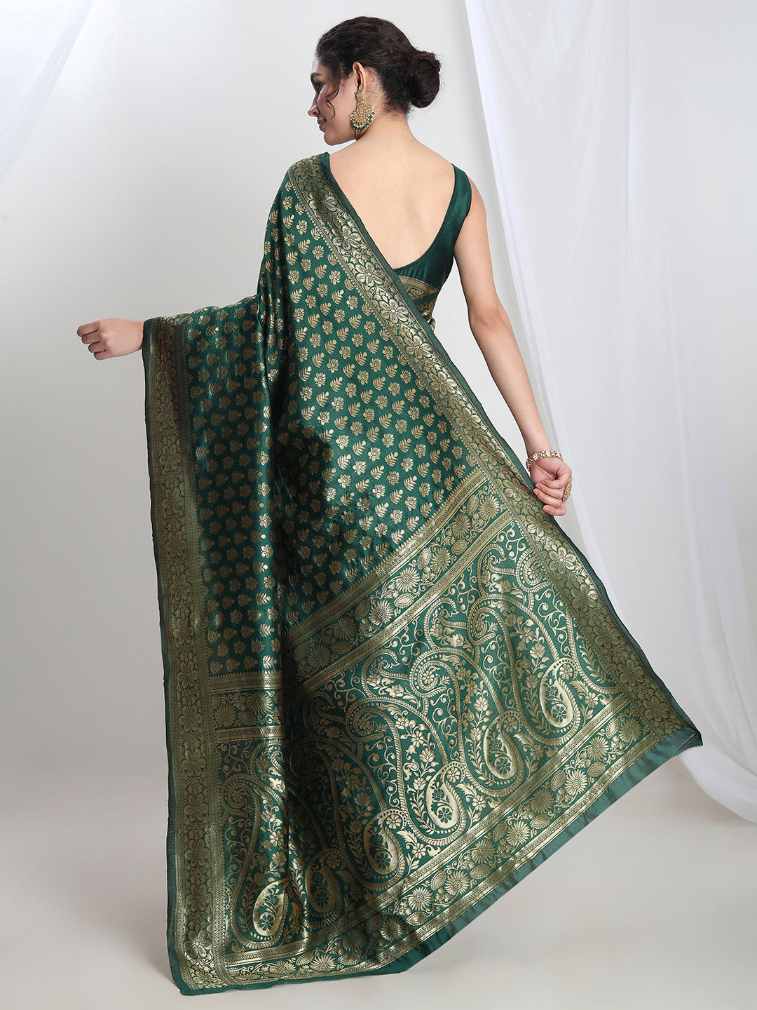Janasya Dark Green Silk Blend Floral Jacquard Saree | Grocsy
