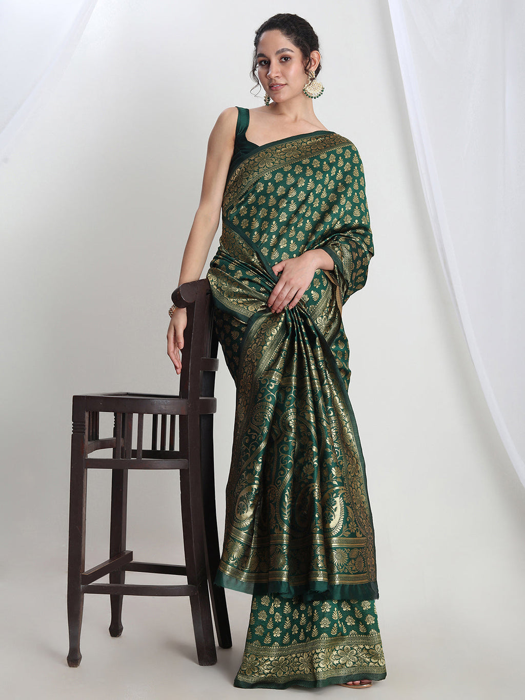 Janasya Dark Green Silk Blend Floral Jacquard Saree | Grocsy